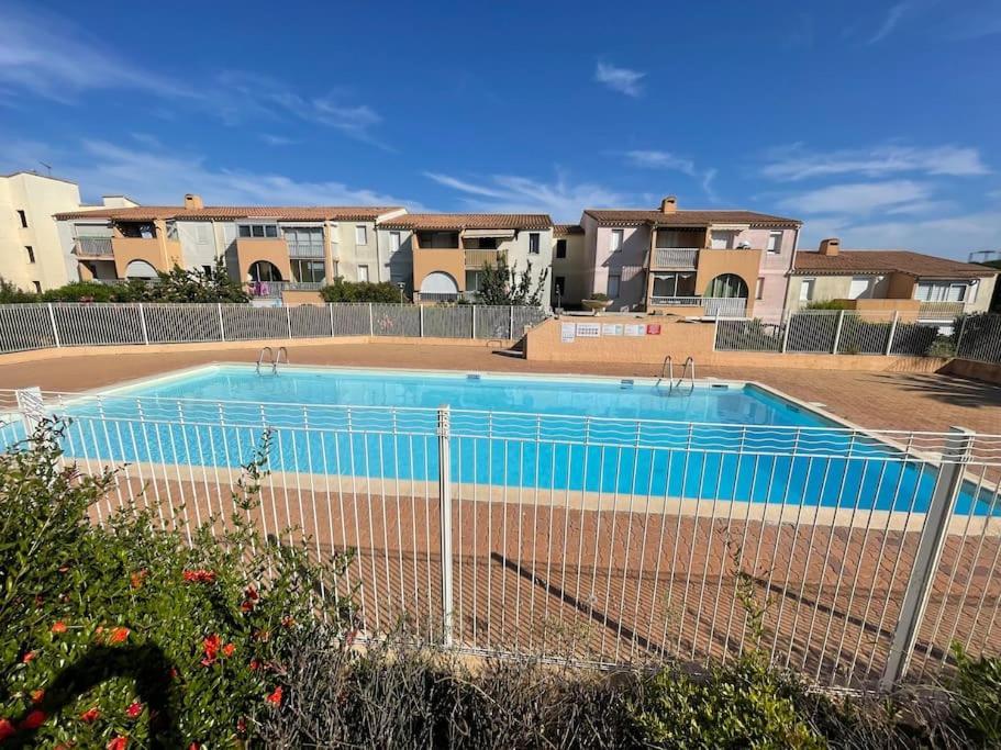 Appartement Cap D'Agde Dans Residence Avec Piscine Buitenkant foto